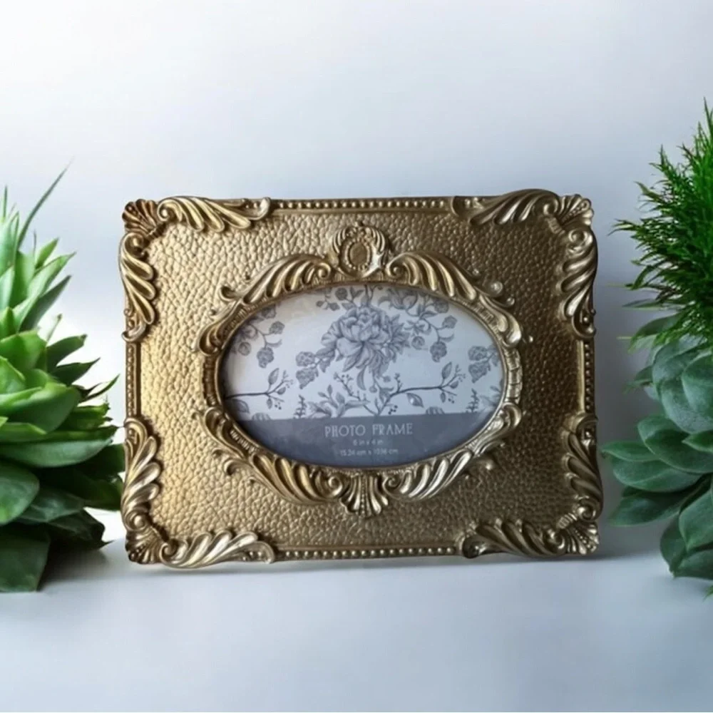 Gold Ornate Floral For Oval inside 4”x6” Picture Frame New 8.5” ”x6.5”